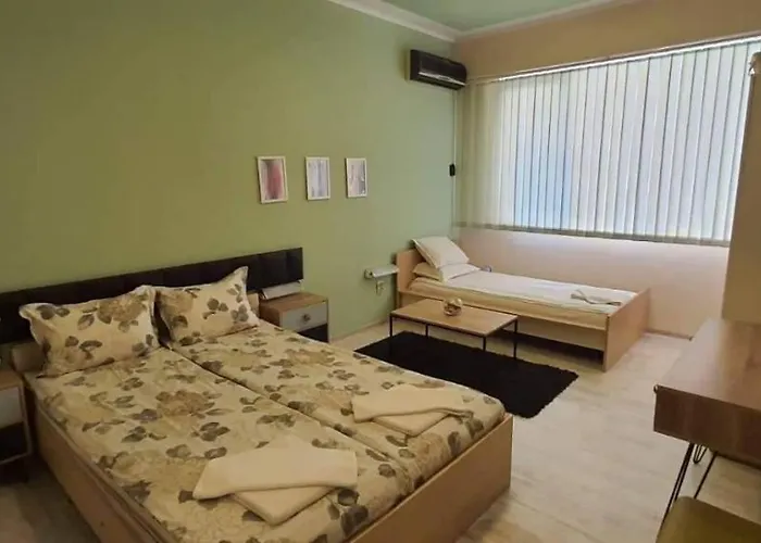 Aheloy Apartments