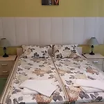 Aheloy Apartments דירה *