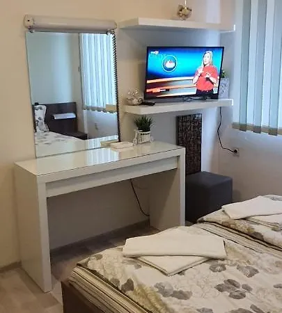 Lägenhet Aheloy Apartments *